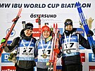 Nejlepí trio vytrvalostního závodu v Östersundu. Zleva: Tommaso Giacomel,...