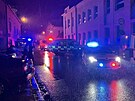 Zchrani a hasii zasahuj v Husitsk ulici ve Dvoe Krlov. (8. 3. 2023)