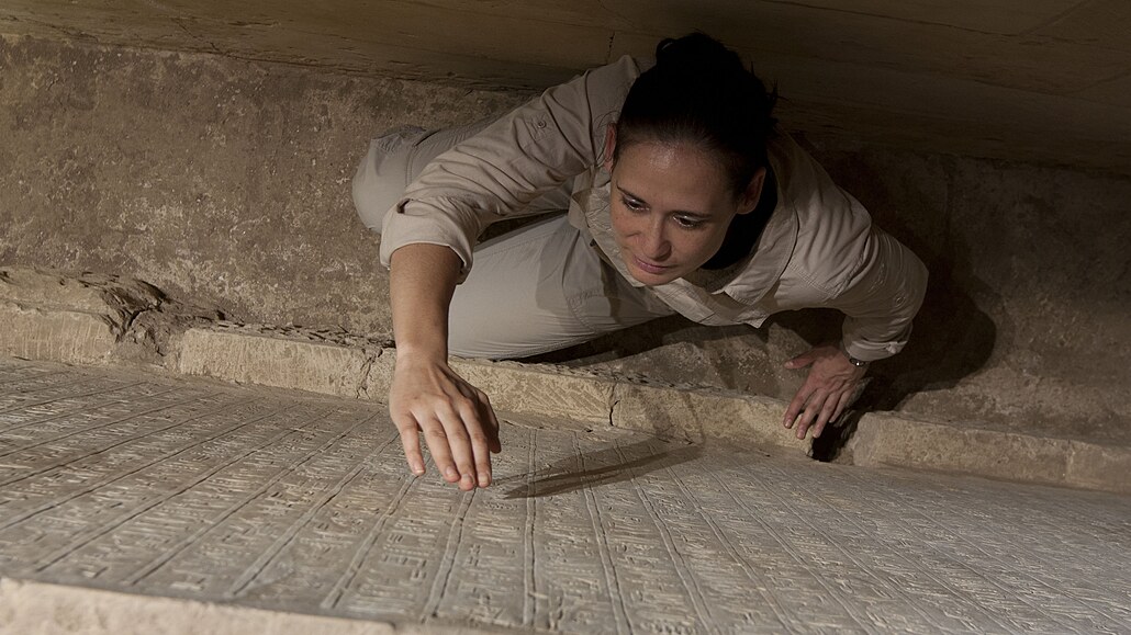 V ele svtov uznávaných eských egyptolog stanula první ena: Renata...
