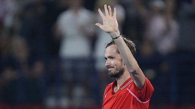 Rusk tenista Daniil Medvedv slav vtzstv na turnaji v Dubaji.
