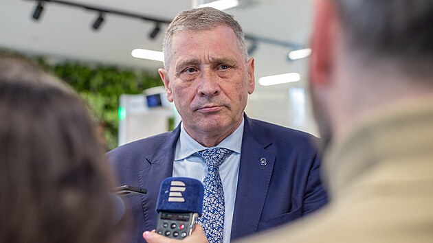 Hejtman Ivo Vondrk po jednn klubu krajskch zastupitel za hnut ANO. (6. bezna 2023)