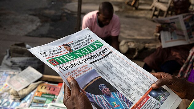 Nigerijsk prezidentsk volby vyhrl Bola Tinubu. (na tituln stran novin, 1. bezna 2023)