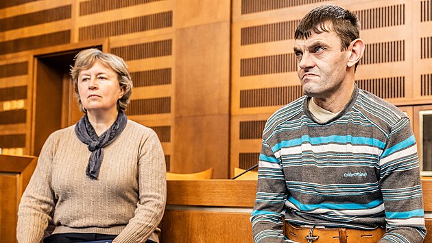 Ivan K. u Krajského soudu v Hradci Králové čelí obžalobě, že se pokusil zavraždit bývalou partnerku. (8. března 2023)