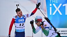 Michal Kr�má� v cíli stíhacího závodu Sv�tového poháru v Novém M�st� na Morav�.