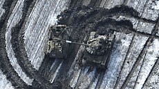 Pokozené ruské tanky na poli po pokusu o útok na Vuhledar na Ukrajin. (10....