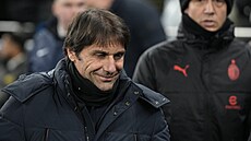 Trenér Tottenhamu Antonio Conte v utkání proti AC Milán.