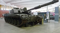 Britský tank Challenger 2 s úsovým referenním systémem MRS