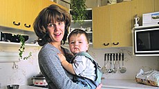 �ena v domácnosti.