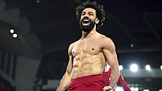 Křídelník Mohamed Salah z Liverpoolu oslavuje svůj gól.