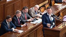 Mimo�ádná sch�ze Sn�movny k návrhu na omezení mimo�ádné �ervnové valorizace...