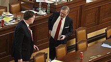 Jednání Poslanecké snmovny. Na snímku zleva Zbynk Stanjura a Petr FIala. (3....