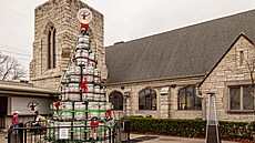 Jedna z pobo�ek detroitského pivovaru Atwater v Detroitu. Na oslavu nového roku...