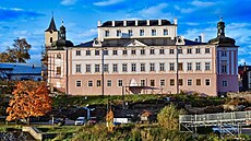 Zámecký areál v Kácov� je jedine�nou ukázkou barokní stavby inspirované...