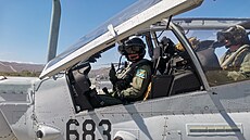 Výcvik eských armádních pilot na nových amerických vrtulnících v USA.