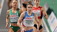 �eská �tvrtka�ka Lada Vondrová vyhrává sv�j rozb�h na halovém mistrovství...