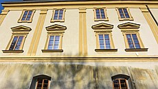 Zlínský zámek dostal nová okna a dvee, celkem jich vymnili 137 (únor 2023)