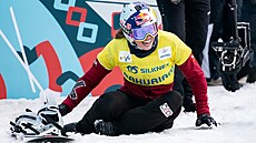 Eva Adamczyková se raduje z vítězství.ve snowboardcrossu na MS v gruzínském...
