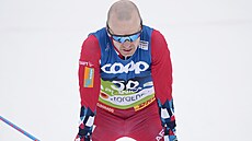 Norský bec na lyích Sjur Röthe po dojetí závodu na 15 km voln na MS v...