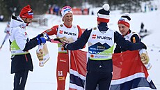 Norská štafeta Paal Golberg, Hans Christer Holund, Simen Hegstad Krüger a...