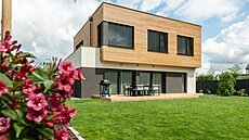 Nový dm vyel z ji pipraveného návrhu. Byla upravena zejména velikost a...