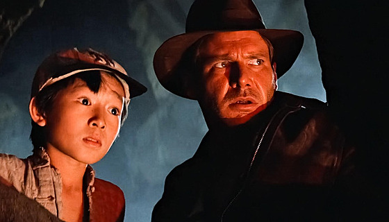Ke Huy Quan (vlevo a Harrison Ford ve snímku Indiana Jones a Chrám zkázy (1984)