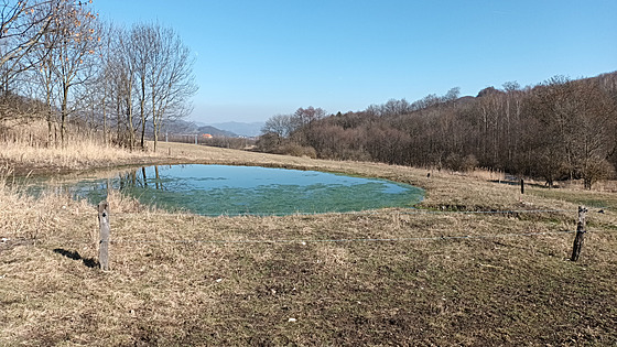 Tn pomohou v Krnov zpomalit odtok vody z krajiny. Jsou prvním opatením na základ odborné studie vytvoené kvli adaptaci tamní krajiny na sucho. (ilustraní foto)