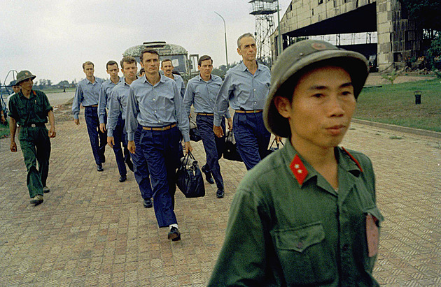 Pět let v zajetí myslel na ženu a děti. Návrat z Vietnamu rychle zhořkl