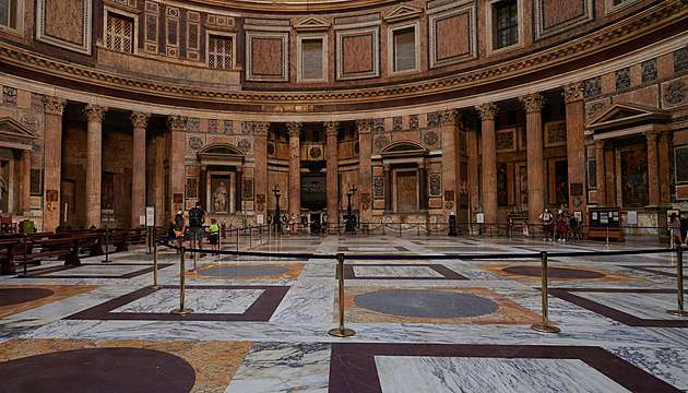 Ideální výlet na podzim. Velkolepý Řím můžete poznat i bez čekání a front