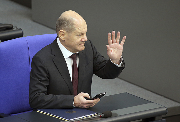 Spolkový sněm už nebude XXL, po dietní reformě zhubne o stovku zákonodárců