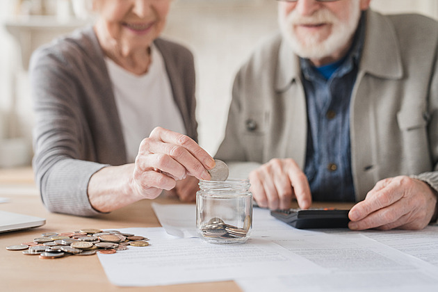 Exkluzivní průzkum: Osmdesát procent Čechů se bojí, že z důchodu nevyžije