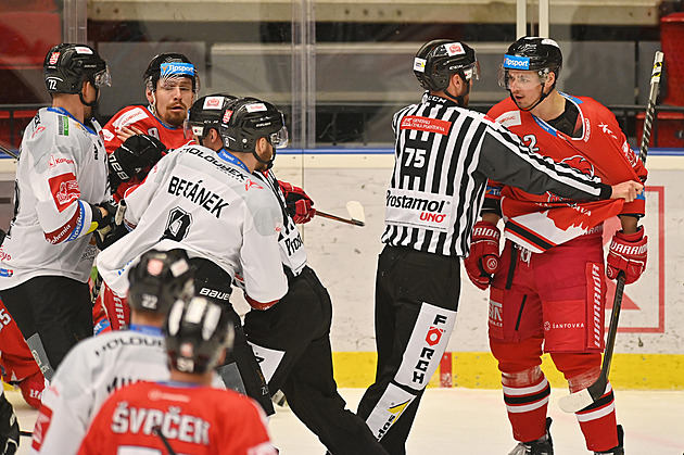 ONLINE: Vary s Olomoucí hrají o mečbol. Boleslav a Plzeň čelí vyřazení