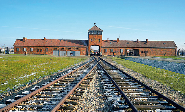 Přežila Terezín i Osvětim. Bůh není, takové utrpení by nedopustil, říká