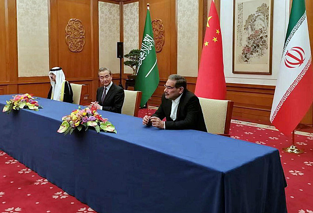 Políček americké diplomacii. Čína prodává Blízkému východu svou vizi světa