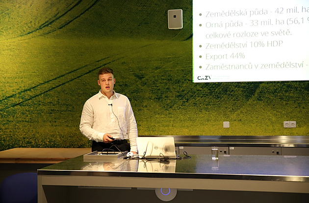 Putinův plán na vyhladovění třetího světa dostává jasnou barvu, říká agronom