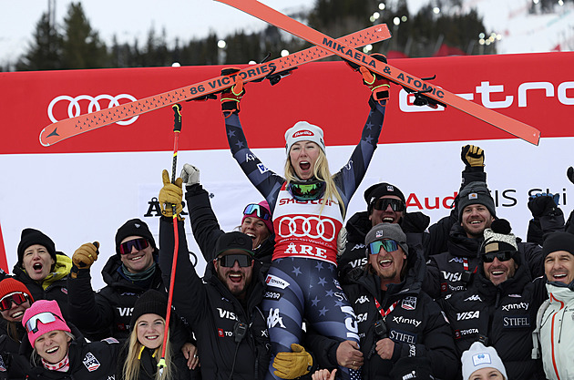 OBRAZEM: Premiéra ve Špindlu, osudové Aare. Rekordní cesta Shiffrinové