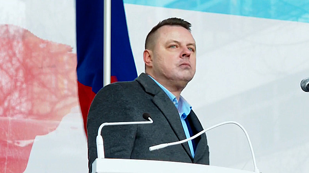 Rajchlovci se distancovali od tažení na muzeum a proruských symbolů