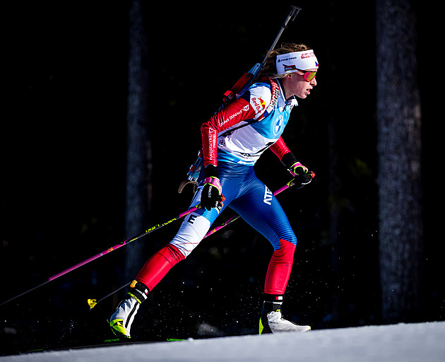 ONLINE: Biatlonistky jedou odložený sprint, jak si vede česká pětice?