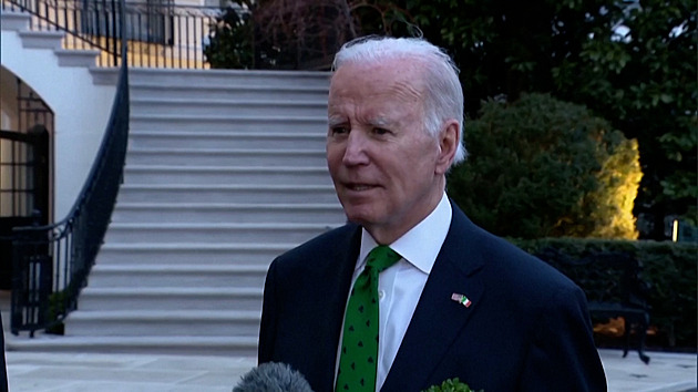 Raději zpět k politice zájmů. Boj liberálních demokracií s autokraciemi není hlavním cílem