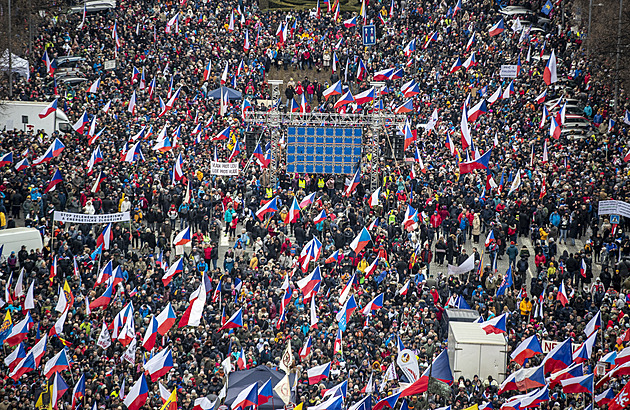 Blbost, či genocida? Stát si s radikály poradí, ale pozor na atmosféru