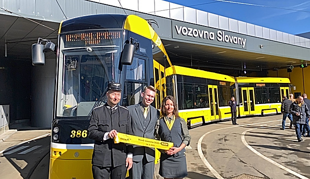 V Plzni otevřeli novou vozovnu, tramvaje se budou mýt dešťovou vodou