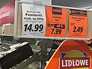 Jablka v polském Lidlu za cenu zhruba 12 korun eských (10. bezna 2023)