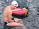 Pod vodou strávil Vencl minutu a 55 sekund. Ponoil se do hloubky 52 metr.