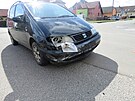 Dv auta se srazila v kiovatce v Bydovsk Lhotce. (15. bezna 2023)