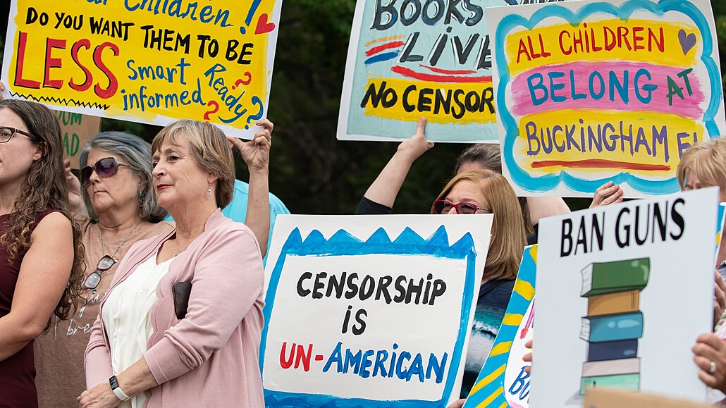 Protest proti omezování svobody slova v Pensylvánii (26. července 2022)