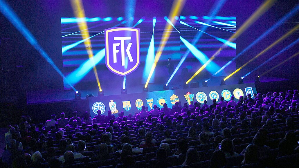 Fotbalové Teplice p�edstavují nové logo.