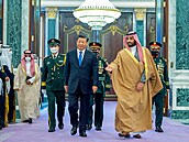 Čínský prezident Si Ťin-pching se na návštěvě Saúdské Arábie setkal s korunním...