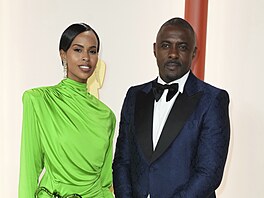 Sabrina Dhowre Elba a Idris Elba na udílení cen Oscar (Los Angeles, 12. b�ezna...