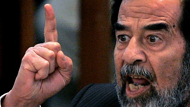 Svren irck vdce Saddm Husajn ped soudem (21. srpna 2006) 