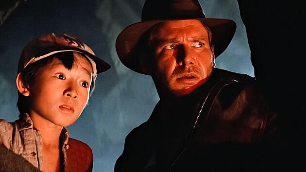 Ke Huy Quan (vlevo a Harrison Ford ve snmku Indiana Jones a Chrm zkzy (1984)