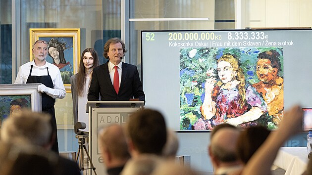 Obraz Oskara Kokoschky Žena a otrok vyvolávaných za rekordních 200 milionů korun se na aukci v Praze neprodal. (19. března 2023)